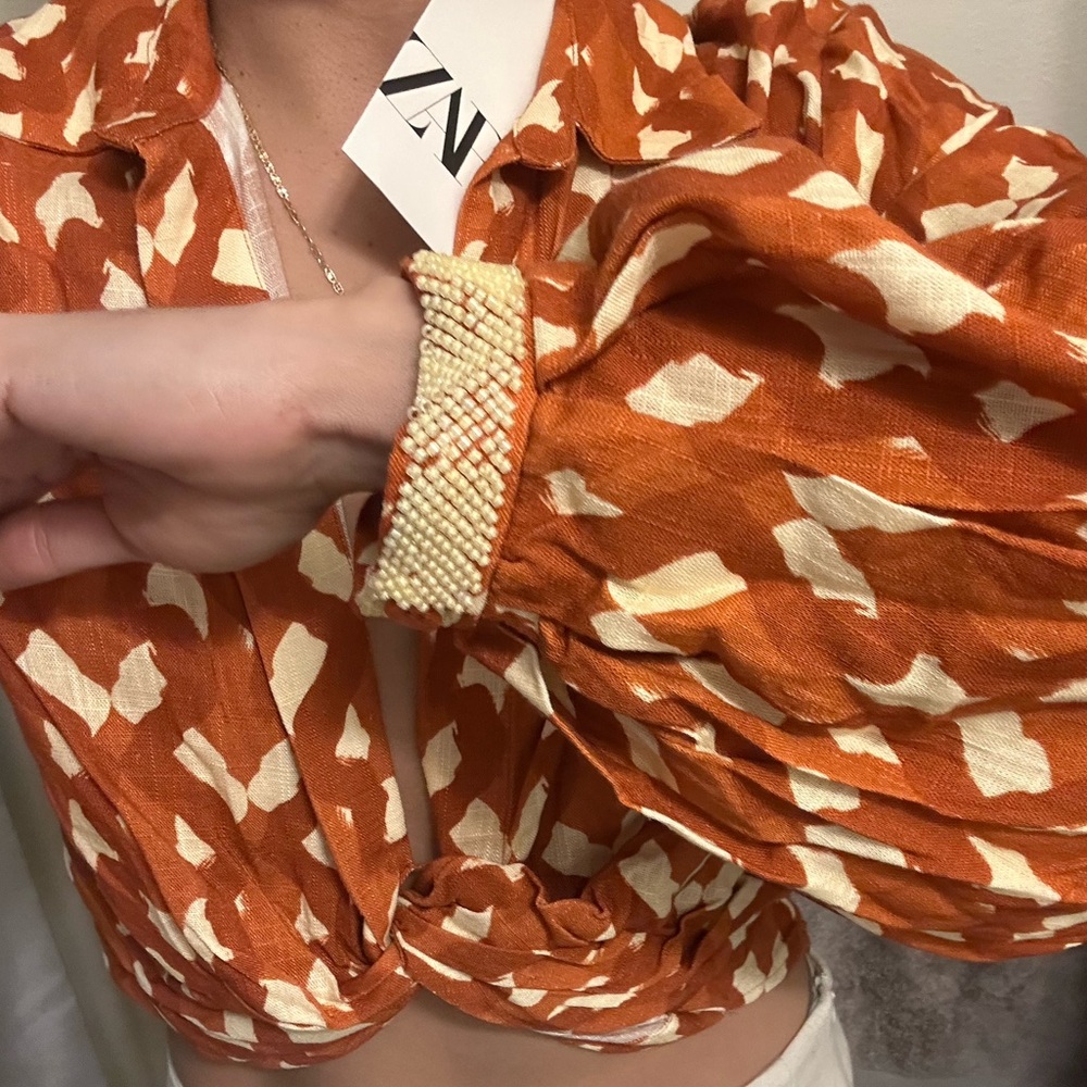 Zara Relaxed Crop Blouse in Brown and Orange with Notched Collar - Picture 2 of 14